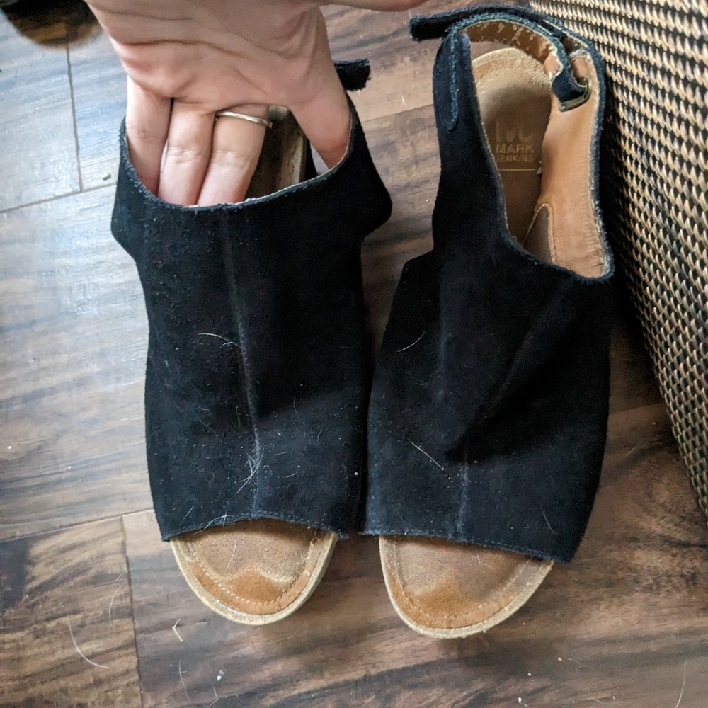 Women's size 7.5 black wedges